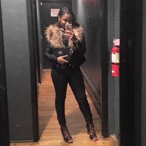 Meet your Posher, Kayla